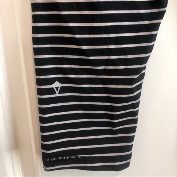 Ivivva Rythmic Stripped Crops - Picture 4 of 6